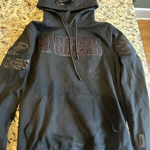 Women's Green Bay Packers matching pants/hoodie set, all black, size small